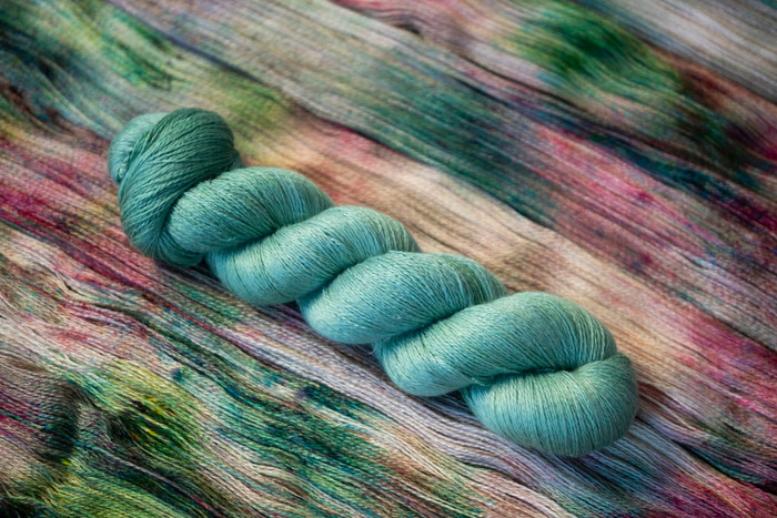 Oopsy Bull 'YAK SILK' LACE