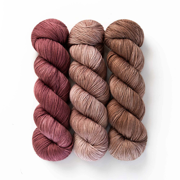 Pre-Order Scent of Cinnamon Hues 'CREMA' SOCK