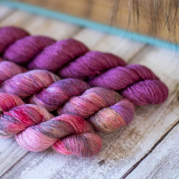 Pre-Order Velvet Dusk Hues 'NIGHTSONG' FINGERING
